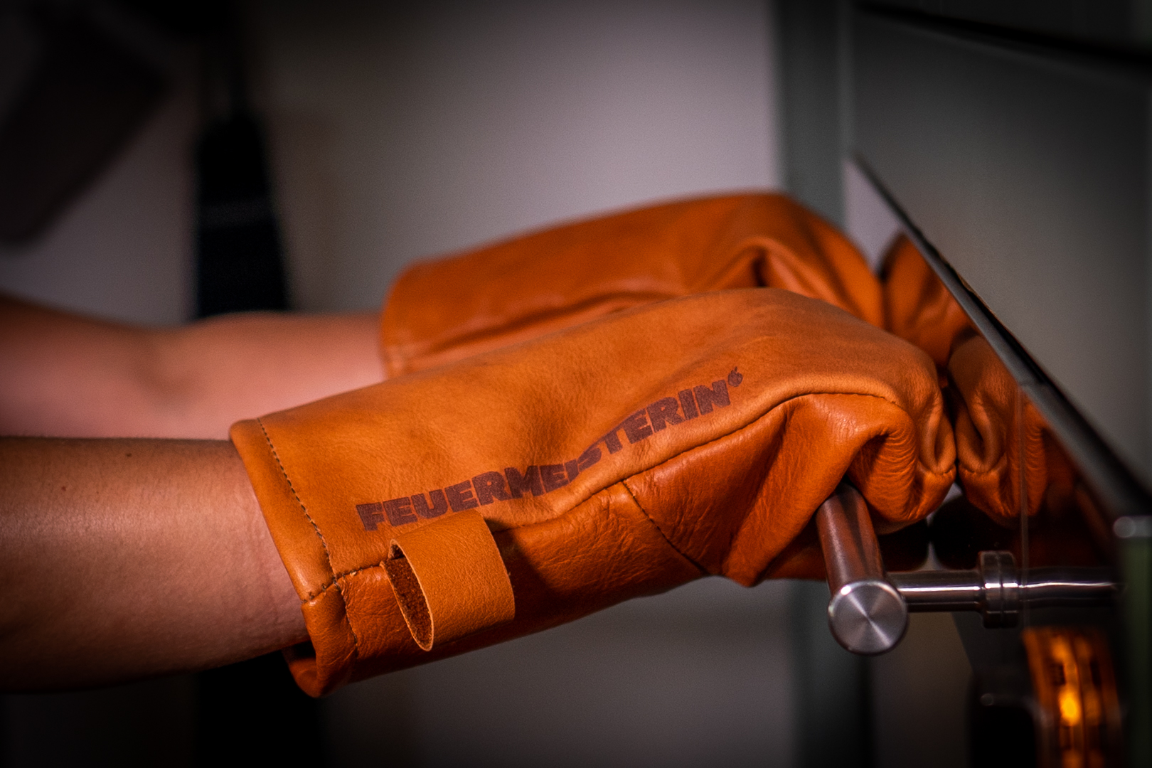Feuermeisterin® Premium Ofenhandschuh Rindnappaleder "VegiLine cognac